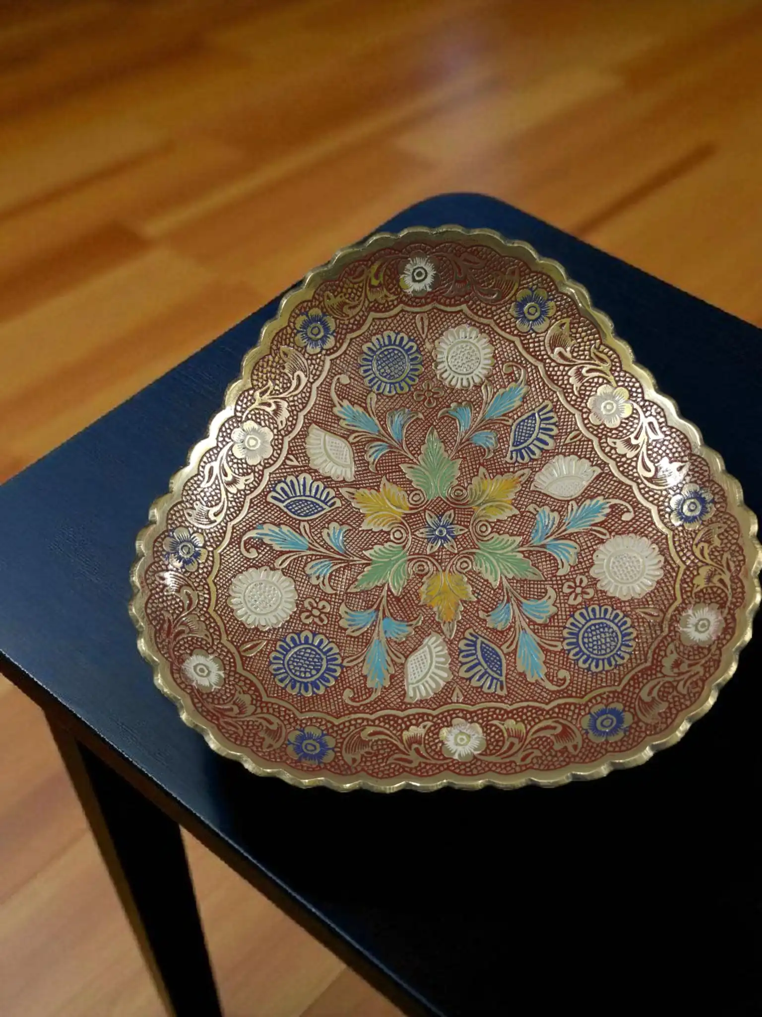 Premium Brass Fruit Basket Bowl | Decorative Dining Table Fruit Bowl | Elegant Brass Tableware for Home Decor & Gift | Handcrafted Brass Centerpiece for Kitchen & Living Room