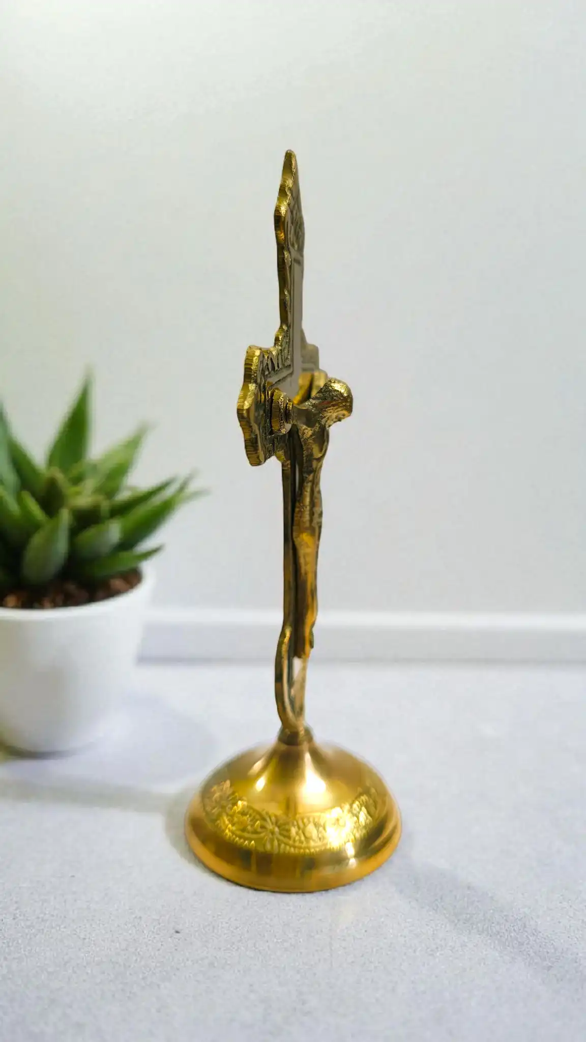 Elegant Christ on Cross Statue | Crucifix Home Decor & Christmas Decoration | Handcrafted Religious Christian Figurine for Spiritual Spaces & Festive Ambiance - Image 3